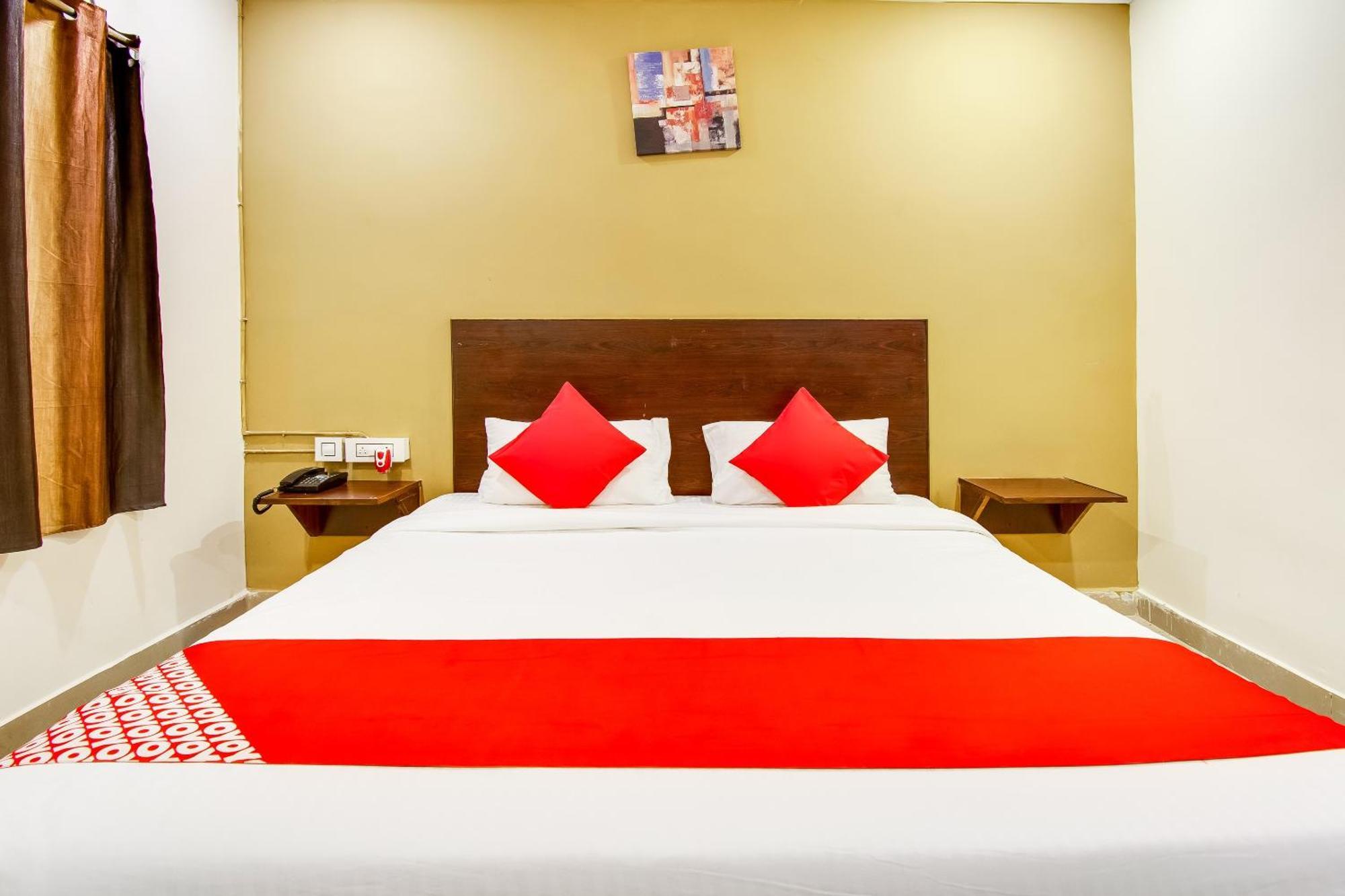 Hotel Oyo Akshaya Nest à Vijayawāda Extérieur photo